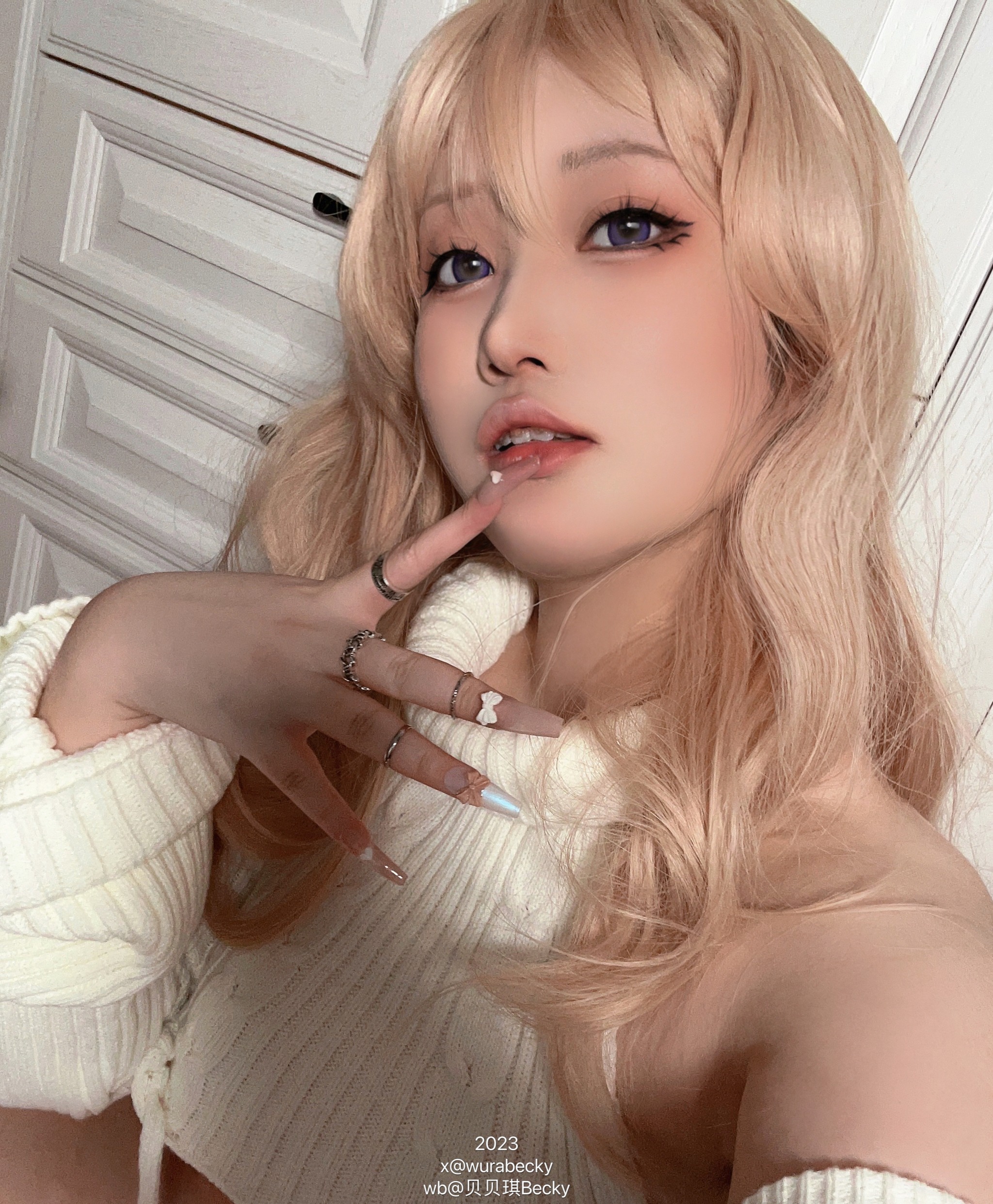 图片[1]-贝贝琪Becky – NO.027 白色毛衣 [25P]-XikXak